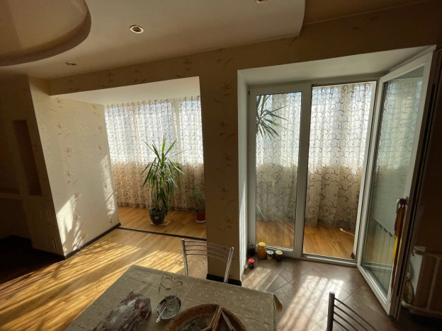 . Вариант № 18916, 8, площадь - 72.9 квм, цена 5850000 рублей