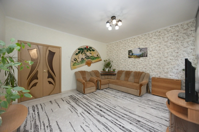 Купить двухкомнатную квартиру в Амурской области. Вариант № 5783158, 3, площадь -  квм, цена 5400000 рублей