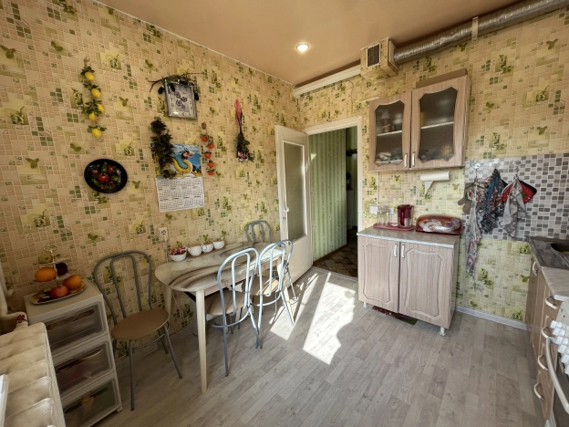 Купить двухкомнатную квартиру в Микрорайоне Ручейный, Сыктывкар в Сыктывкаре. Вариант № 13826, 7, площадь -  квм, цена 5500000 рублей