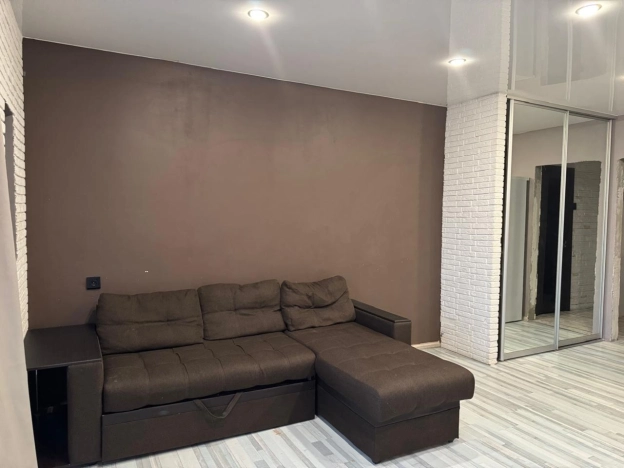 Купить Студию в районе Октябрьский в Новосибирске. Вариант № 7768141, 0, площадь -  квм, цена 3750000 рублей