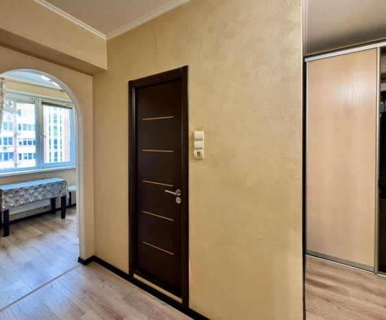 Купить квартиру в Москве. Вариант № 9900496, 8, площадь -  квм, цена 9470000 рублей