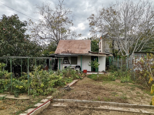 Купить земельный участок в Республике Крым. Вариант № 9696047, 10, площадь -  квм, цена 2400000 рублей