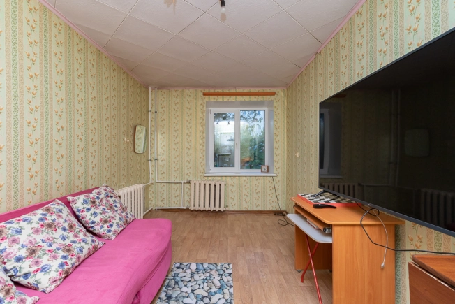 Купить однокомнатную квартиру в Омске. Вариант № 5922237, 0, площадь -  квм, цена 2900000 рублей