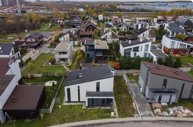 Купить дом в Москве. Вариант № 10083989, 8, площадь -  квм, цена 45000000 рублей