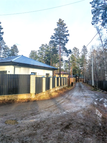 Купить дом на улице Административная в Иркутской области. Вариант № 8220482, 47, площадь -  квм, цена 21900000 рублей