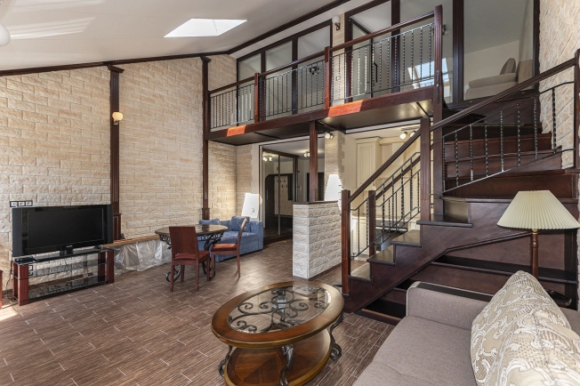 Купить трехкомнатную квартиру в Пушкине. Вариант № 976, 3, площадь -  квм, цена 9300000 рублей