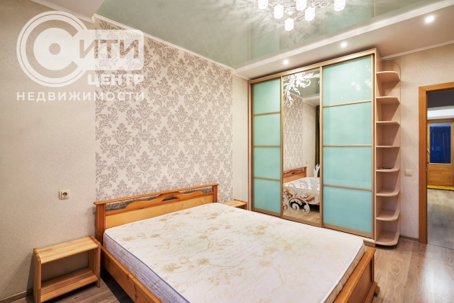 Купить трехкомнатную квартиру на улице Московский проспект в Воронеже. Вариант № 24405, 18, площадь -  квм, цена 11500000 рублей