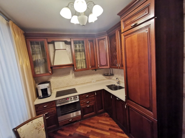 Купить двухкомнатную квартиру в Новосибирской области. Вариант № 10418752, 6, площадь -  квм, цена 8000000 рублей