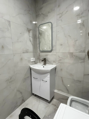 Купить однокомнатную квартиру в районе Дзержинский в Волгограде. Вариант № 5751406, 13, площадь -  квм, цена 6400000 рублей