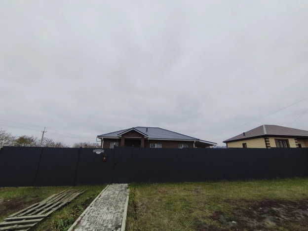 Купить дом в Белгородской области. Вариант № 8996185, 0, площадь -  квм, цена 9700000 рублей