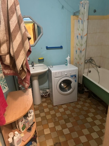Купить комнату в Москве. Вариант № 3784804, 19, площадь -  квм, цена 9500000 рублей