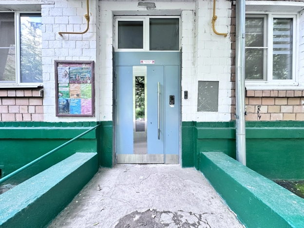 Купить квартиру на вторичке в районе Головинский в Москве. Вариант № 33143, 14, площадь -  квм, цена 11700000 рублей