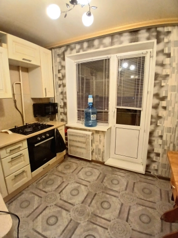 Купить однокомнатную квартиру на улице Железнодорожная в Владимирской области. Вариант № 9288677, 3, площадь -  квм, цена 3590000 рублей