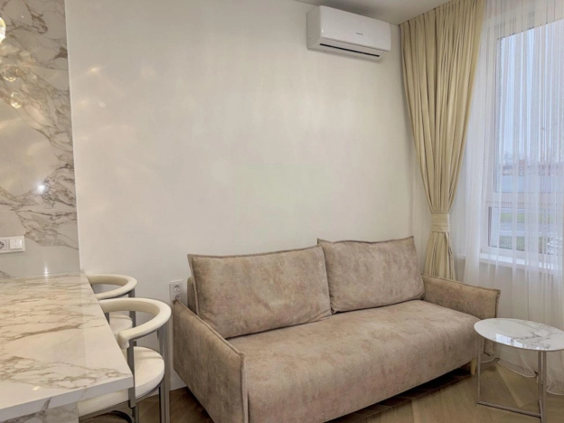 Купить квартиру в Москве. Вариант № 10434894, 12, площадь -  квм, цена 21000000 рублей