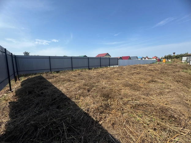 Купить земельный участок в Уссурийске. Вариант № 3353393, 8, площадь -  квм, цена 2650000 рублей