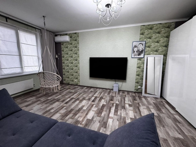 Купить трехкомнатную квартиру в Московской области. Вариант № 8601005, 0, площадь - квм, цена 11800000 рублей