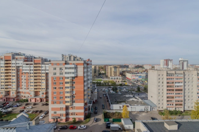 Купить двухкомнатную квартиру на улице Ленинградская в Вологде. Вариант № 16366, 8, площадь -  квм, цена 11250000 рублей