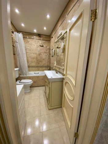 Купить трехкомнатную квартиру в Микрорайоне Новые Химки, Химки в Химках. Вариант № 9219588, 15, площадь -  квм, цена 24000000 рублей