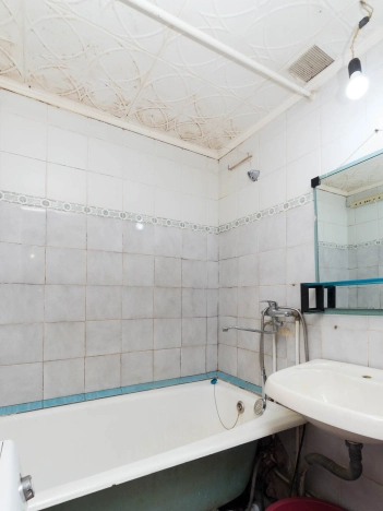 Купить трехкомнатную квартиру в Тюменской области. Вариант № 25989, 12, площадь -  квм, цена 4100000 рублей