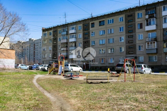 Купить однокомнатную квартиру в районе Советский в Новосибирске. Вариант № 9151867, 9, площадь -  квм, цена 3300000 рублей