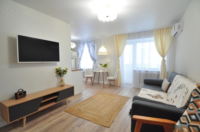 Купить двухкомнатную квартиру на улице Ярославская в Краснодаре. Вариант № 35032, 10, площадь -  квм, цена 7620000 рублей