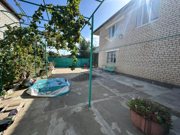 Купить дом в Элисте. Вариант № 5922172, 15, площадь -  квм, цена 17000000 рублей