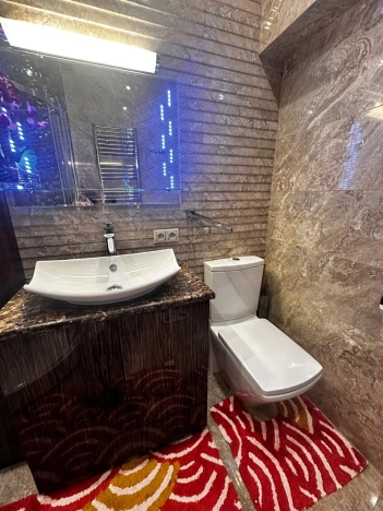 Купить квартиру у метро Белорусская в Москве. Вариант № 44968, 14, площадь -  квм, цена 62999999 рублей