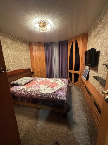 Купить трехкомнатную квартиру в Сыктывкаре. Вариант № 22081, 4, площадь -  квм, цена 9400000 рублей