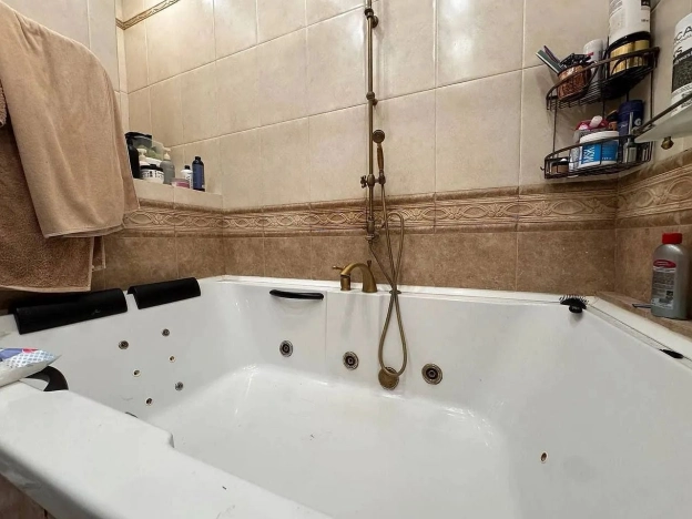 Купить квартиру в Москве. Вариант № 8107125, 13, площадь -  квм, цена 45000000 рублей