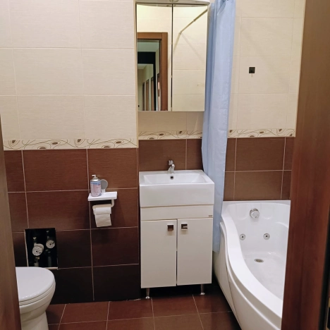 Купить трехкомнатную квартиру в Иркутске. Вариант № 6755922, 4, площадь -  квм, цена 8795995 рублей