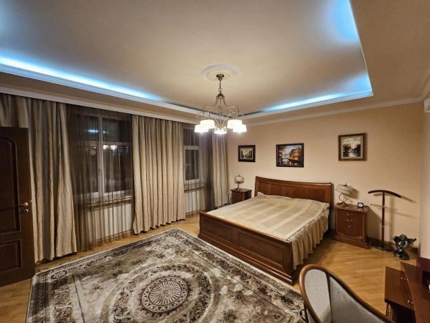 Купить квартиру в районе Отрадное в Москве. Вариант № 25664, 16, площадь - квм, цена 51000000.0000 рублей