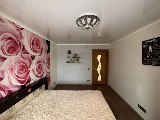 Купить квартиру на вторичке на улице Молодёжная в Пензенской области. Вариант № 56150, 9, площадь - квм, цена 1900000 рублей