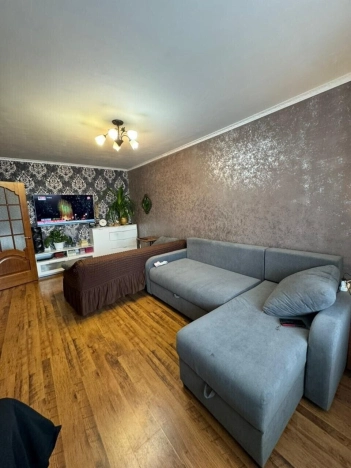 Купить двухкомнатную квартиру на улице Комарова в Улан-Удэ. Вариант № 3990795, 1, площадь -  квм, цена 6500000 рублей