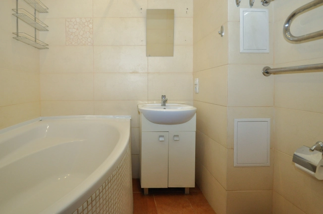 Купить однокомнатную квартиру в Новосибирской области. Вариант № 9503059, 6, площадь -  квм, цена 5050000 рублей