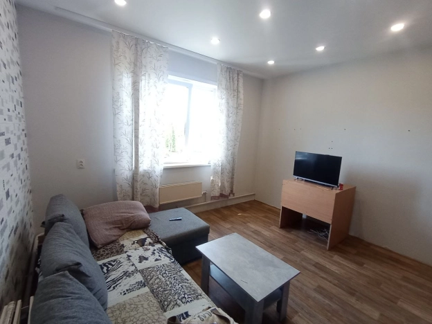 Купить трехкомнатную квартиру на улице Локтинская в Новосибирской области. Вариант № 46354, 16, площадь -  квм, цена 4000000 рублей