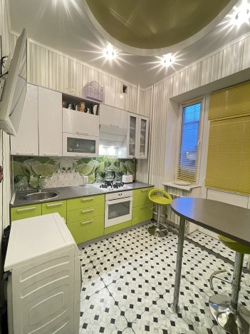 Купить двухкомнатную квартиру в Октябрьском. Вариант № 7078, 4, площадь -  квм, цена 4300000 рублей