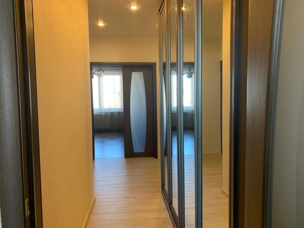 Купить квартиру в Иркутске. Вариант № 9141503, 10, площадь - квм, цена 9960000 рублей