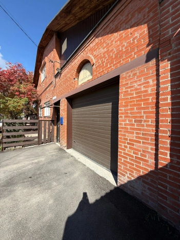 Купить дом у метро Золотая нива в Новосибирске. Вариант № 5236726, 2, площадь -  квм, цена 12100000 рублей