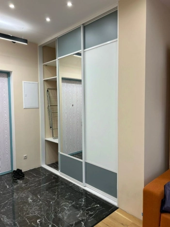 Купить квартиру в Москве. Вариант № 9687332, 3, площадь -  квм, цена 17990000 рублей