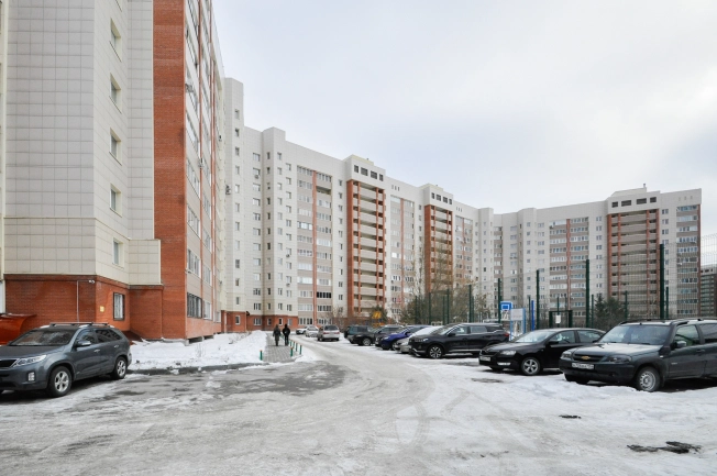 Купить четырехкомнатную квартиру в Новосибирской области. Вариант № 9426424, 39, площадь -  квм, цена 13500000 рублей