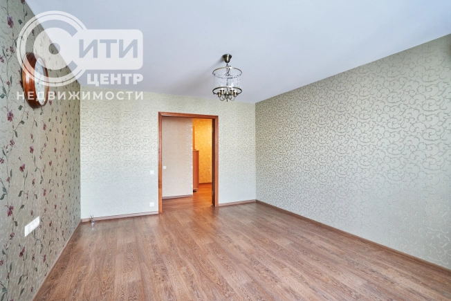 Купить трехкомнатную квартиру в районе Коминтерновский в Воронеже. Вариант № 54508, 9, площадь -  квм, цена 11520000 рублей