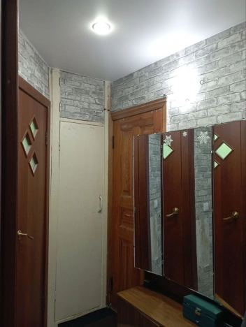 Купить однокомнатную квартиру в Новосибирской области. Вариант № 10215730, 5, площадь -  квм, цена 3000000 рублей