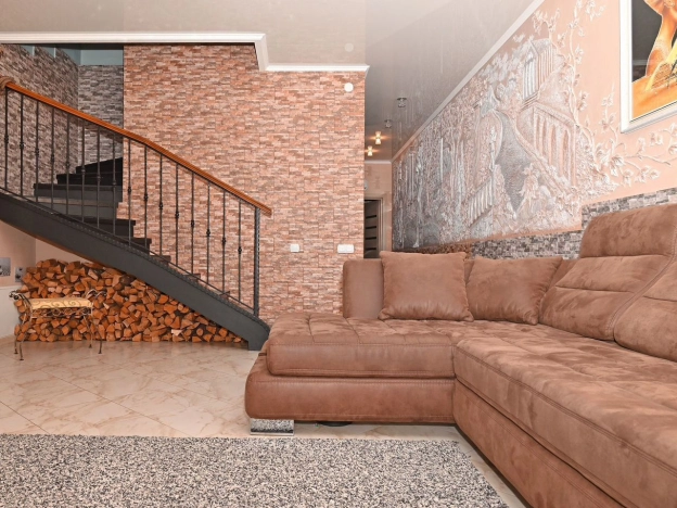 Купить таунхаус в Калининграде. Вариант № 8865593, 5, площадь -  квм, цена 19999900 рублей