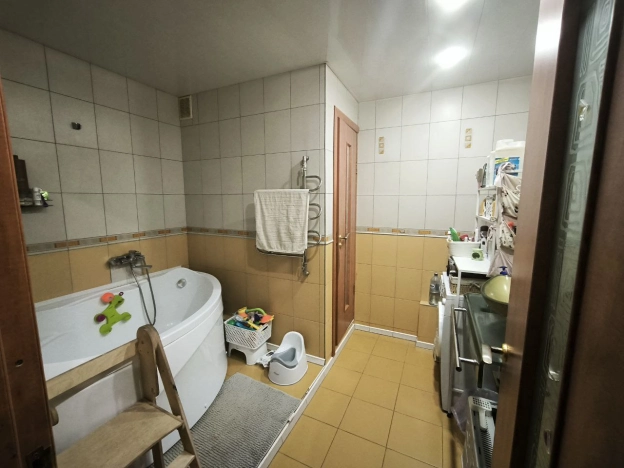 Купить квартиру в Белгороде. Вариант № 8033242, 5, площадь -  квм, цена 7350000 рублей