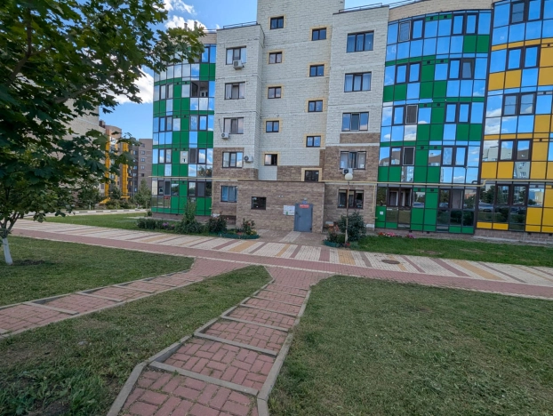 Купить однокомнатную квартиру в Микрорайоне 11-й в Белгороде. Вариант № 2565859, 12, площадь -  квм, цена 3800000 рублей