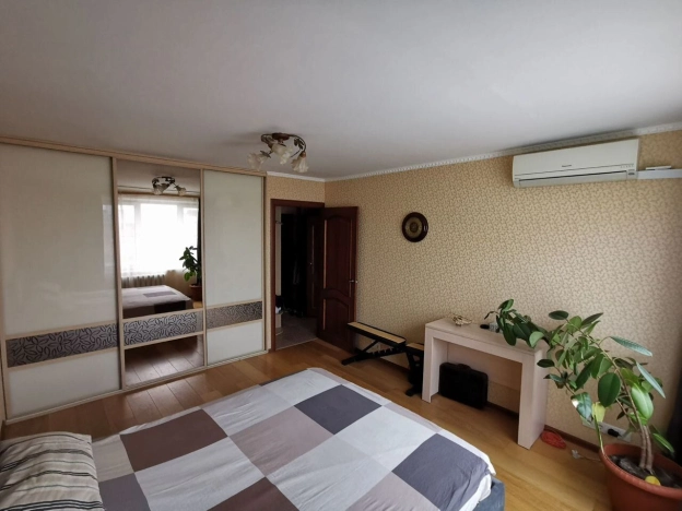 Купить квартиру в Москве. Вариант № 3108359, 3, площадь - квм, цена 14200000.0000 рублей