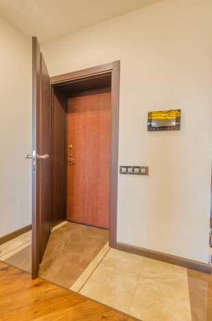 Купить двухкомнатную квартиру в Микрорайоне Водники в Вологде. Вариант № 17576, 34, площадь -  квм, цена 21600000 рублей