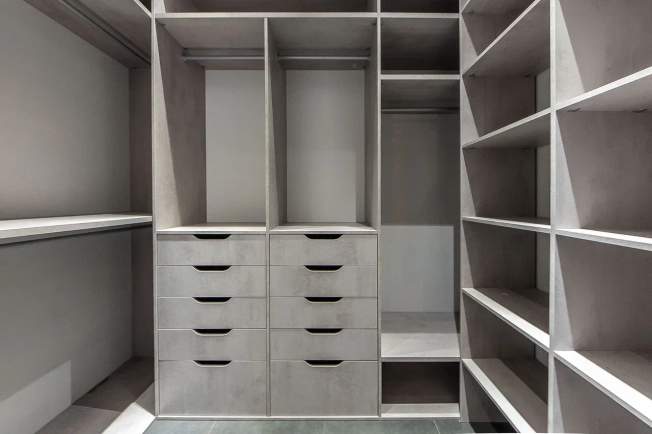 Купить квартиру в Москве. Вариант № 9806554, 23, площадь -  квм, цена 36000000 рублей