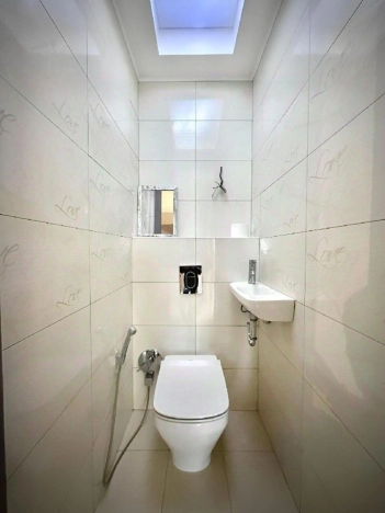 Купить квартиру в Москве. Вариант № 8110024, 14, площадь -  квм, цена 31900000 рублей