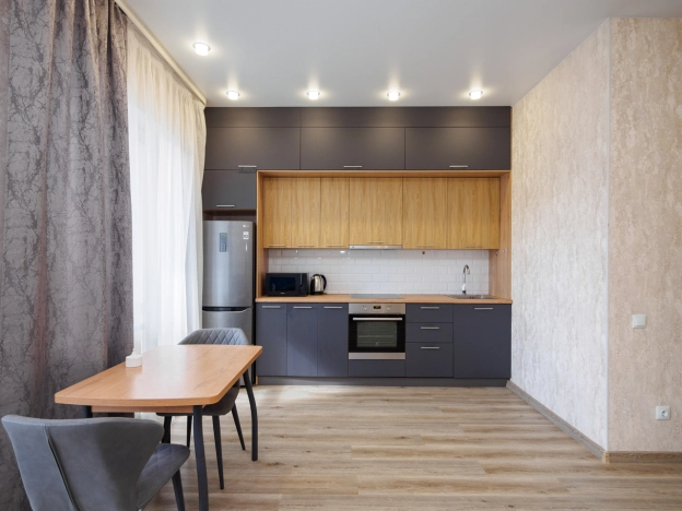 Купить однокомнатную квартиру в Омске. Вариант № 3993778, 2, площадь -  квм, цена 6600000 рублей